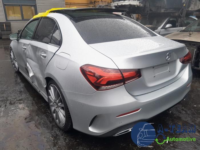 Mercedes A Limousine 2.0 A-250 Turbo 16V 4Matic Sloopvoertuig (2019, Grijs)