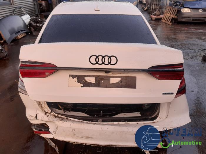 Audi A6 2.0 16V 55 TFSI E Quattro Sloopvoertuig (2021, Wit)