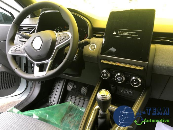 Renault Clio V 1.0 TCe 90 12V Bi-Fuel Sloopvoertuig (2023, Wit)