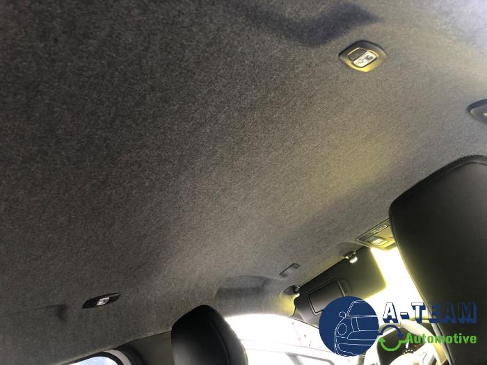 Renault Clio V 1.0 TCe 90 12V Bi-Fuel Sloopvoertuig (2023, Wit)