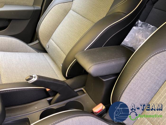 Renault Clio V 1.0 TCe 90 12V Bi-Fuel Sloopvoertuig (2023, Wit)