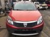 Dacia Sandero I 1.6 Sloopvoertuig (2010, Rood)