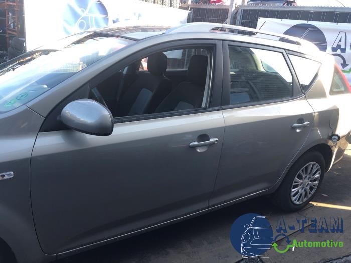 Kia Cee'd Sportswagon 1.4i CVVT 16V Sloopvoertuig (2012, Zilver)