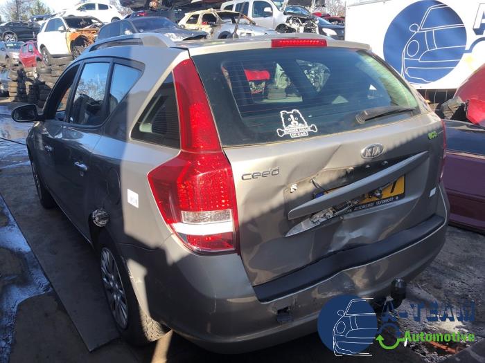 Kia Cee'd Sportswagon 1.4i CVVT 16V Sloopvoertuig (2012, Zilver)