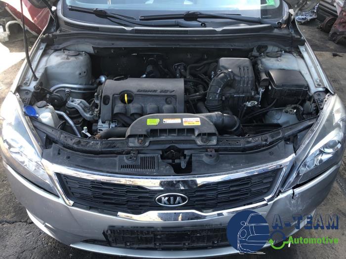 Kia Cee'd Sportswagon 1.4i CVVT 16V Sloopvoertuig (2012, Zilver)