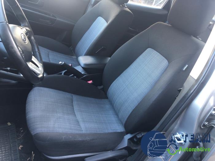 Kia Cee'd Sportswagon 1.4i CVVT 16V Sloopvoertuig (2012, Zilver)