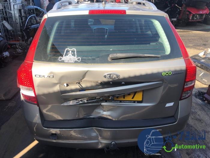 Kia Cee'd Sportswagon 1.4i CVVT 16V Sloopvoertuig (2012, Zilver)