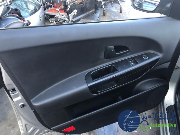 Kia Cee'd Sportswagon 1.4i CVVT 16V Sloopvoertuig (2012, Zilver)