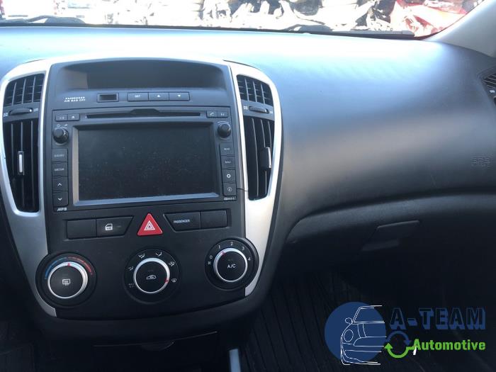 Kia Cee'd Sportswagon 1.4i CVVT 16V Sloopvoertuig (2012, Zilver)