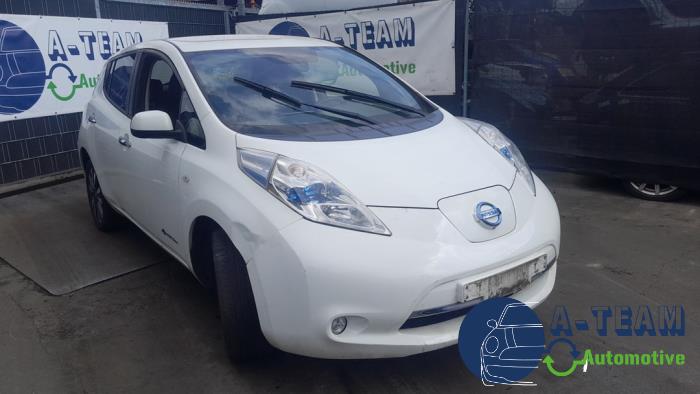 Nissan Leaf Leaf Sloopvoertuig (2016, Wit)