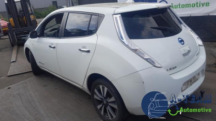 Nissan Leaf Leaf Sloopvoertuig (2016, Wit)