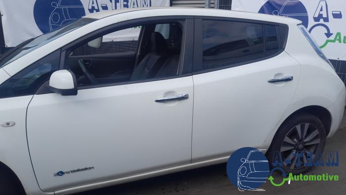 Nissan Leaf Leaf Sloopvoertuig (2016, Wit)