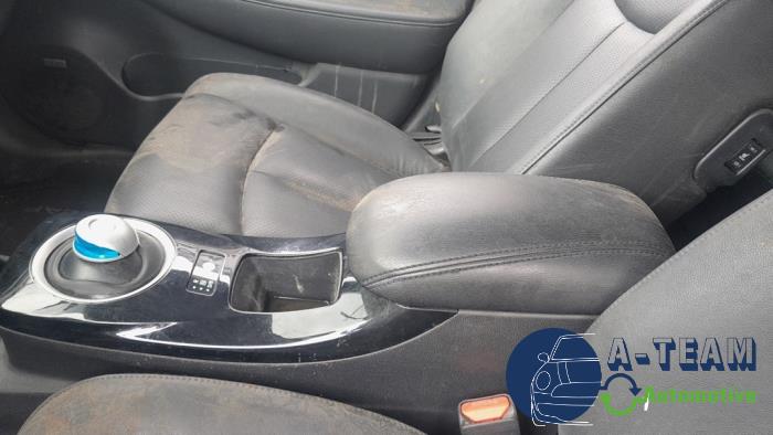 Nissan Leaf Leaf Sloopvoertuig (2016, Wit)