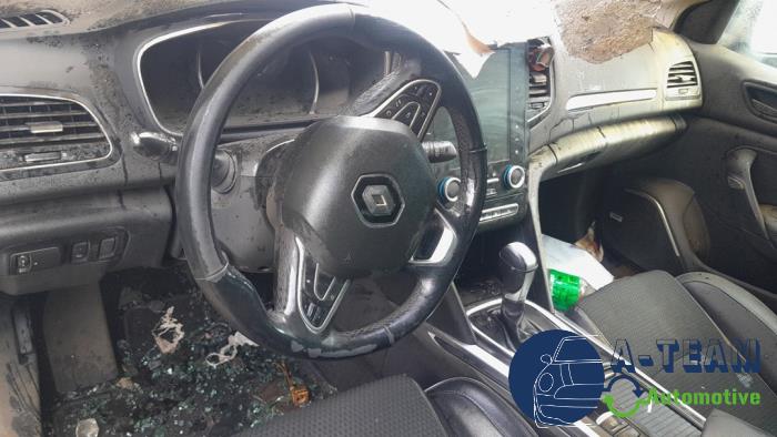 Renault Megane IV 1.5 Energy dCi 110 Sloopvoertuig (2018, Zwart)