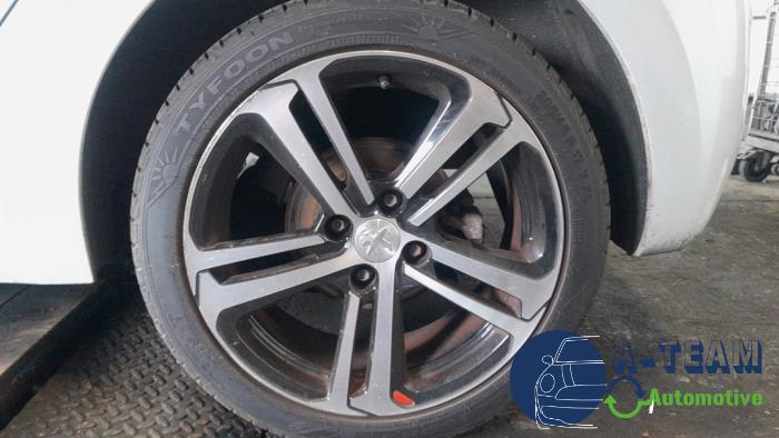 Peugeot 208 I 1.2 12V e-THP PureTech 110 Sloopvoertuig (2017, Wit)