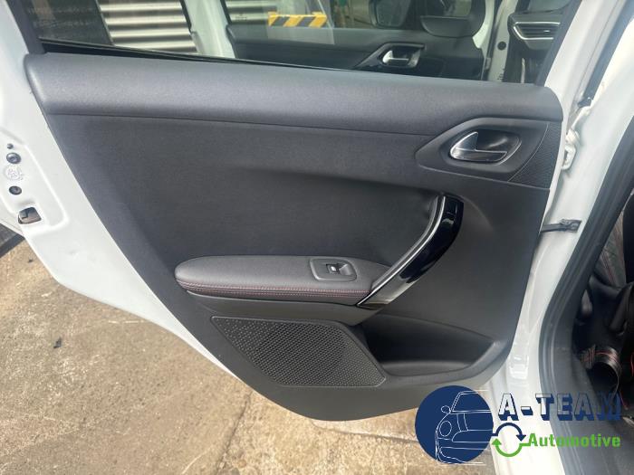 Peugeot 208 I 1.2 12V e-THP PureTech 110 Sloopvoertuig (2017, Wit)