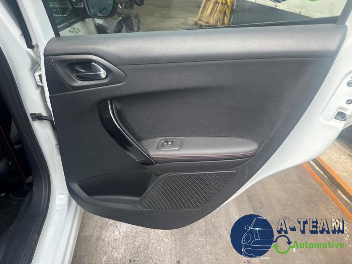 Peugeot 208 I 1.2 12V e-THP PureTech 110 Sloopvoertuig (2017, Wit)