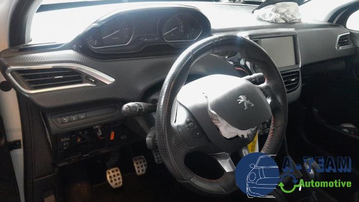 Peugeot 208 I 1.2 12V e-THP PureTech 110 Sloopvoertuig (2017, Wit)