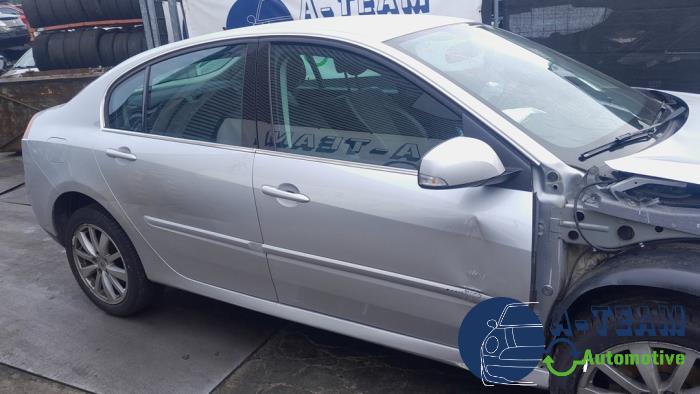 Renault Laguna III 2.0 16V Hi-Flex Sloopvoertuig (2011, Grijs)