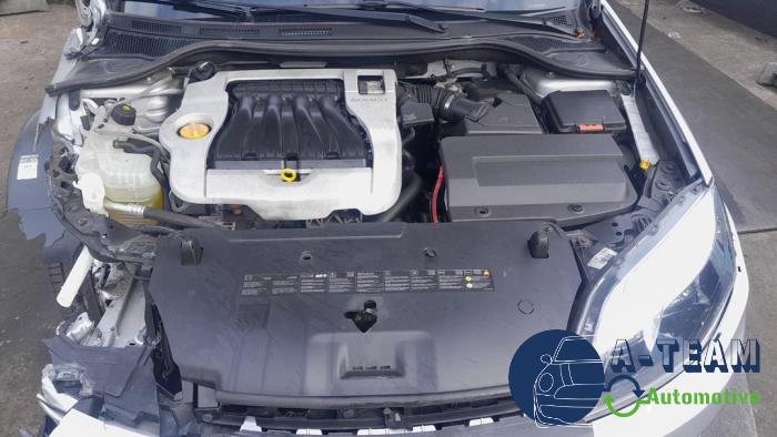 Renault Laguna III 2.0 16V Hi-Flex Sloopvoertuig (2011, Grijs)