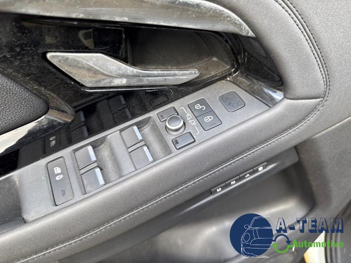 Landrover Range Rover Evoque II 2.0 P250 MHEV 16V AWD Sloopvoertuig (2019, Wit)