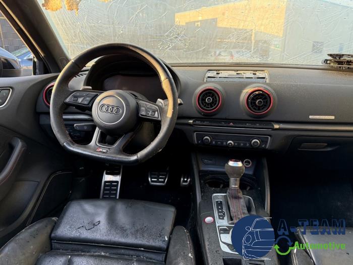 Audi RS 3 Sportback 2.5 TFSI 20V Quattro Sloopvoertuig (2019, Zwart)