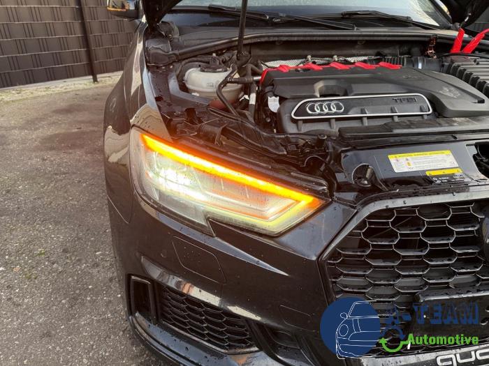 Audi RS 3 Sportback 2.5 TFSI 20V Quattro Sloopvoertuig (2019, Zwart)