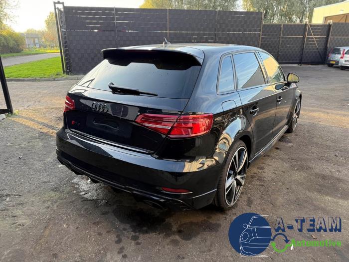 Audi RS 3 Sportback 2.5 TFSI 20V Quattro Sloopvoertuig (2019, Zwart)