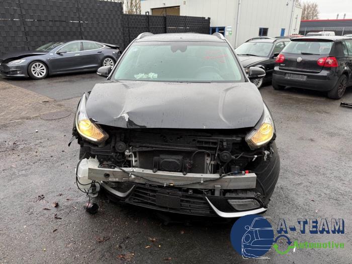 Kia Niro I 1.6 GDI Hybrid Sloopvoertuig (2017, Zwart)