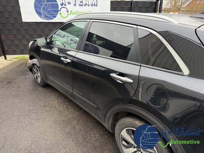 Kia Niro I 1.6 GDI Hybrid Sloopvoertuig (2017, Zwart)