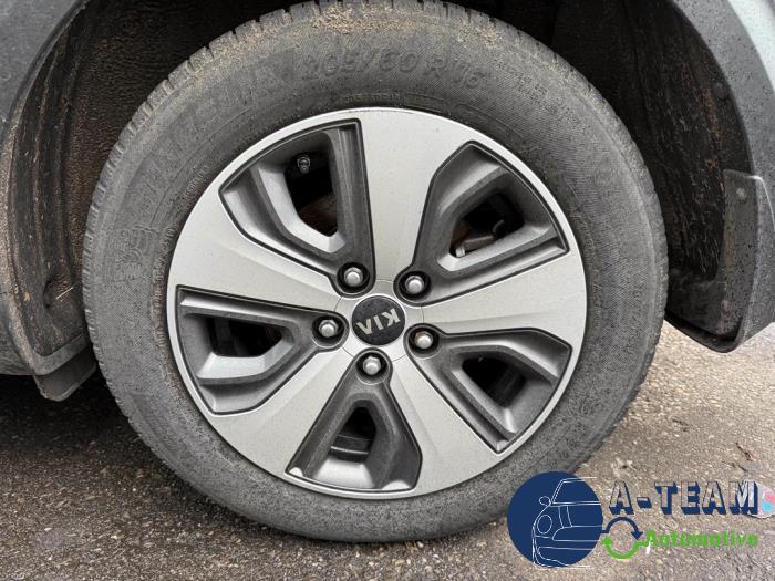 Kia Niro I 1.6 GDI Hybrid Sloopvoertuig (2017, Zwart)