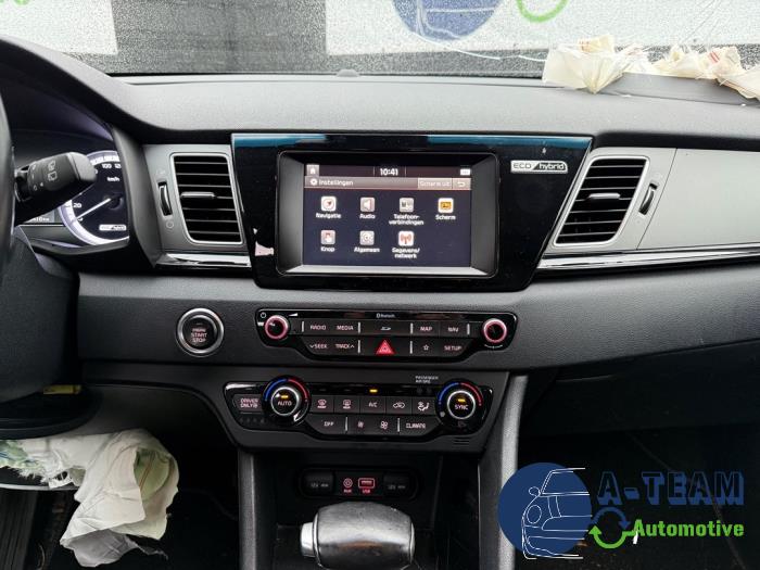 Kia Niro I 1.6 GDI Hybrid Sloopvoertuig (2017, Zwart)