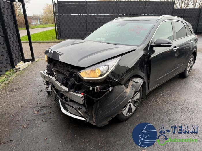Kia Niro I 1.6 GDI Hybrid Sloopvoertuig (2017, Zwart)