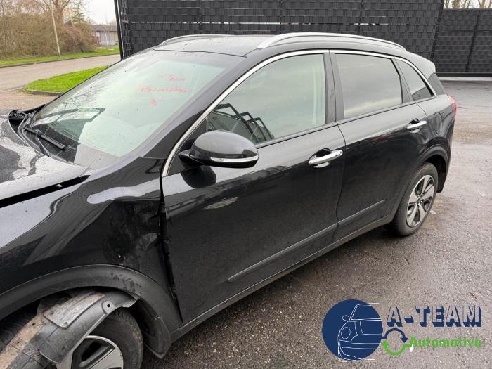 Kia Niro I 1.6 GDI Hybrid Sloopvoertuig (2017, Zwart)