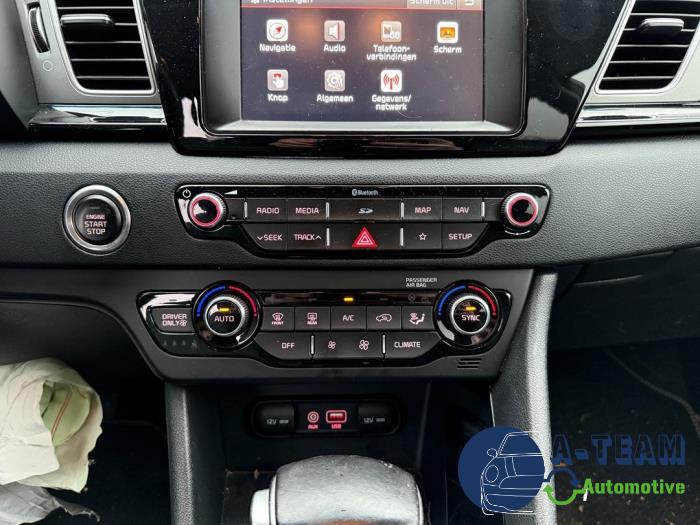 Kia Niro I 1.6 GDI Hybrid Sloopvoertuig (2017, Zwart)