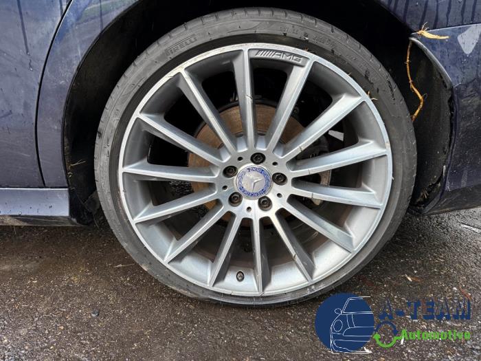 Mercedes E E-200 2.0 Turbo 16V Sloopvoertuig (2016, Blauw)