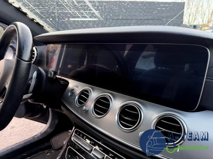 Mercedes E E-200 2.0 Turbo 16V Sloopvoertuig (2016, Blauw)