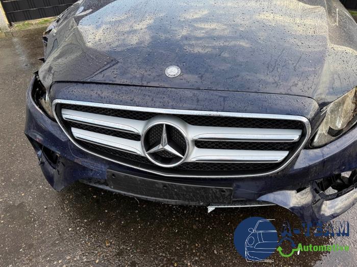 Mercedes E E-200 2.0 Turbo 16V Sloopvoertuig (2016, Blauw)