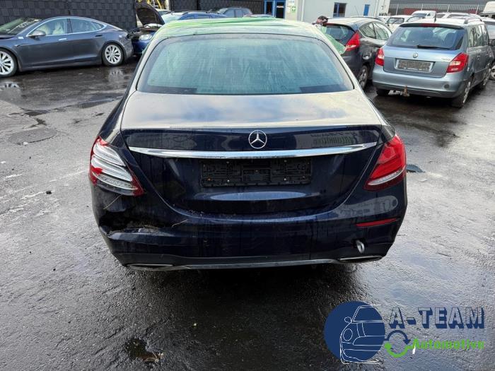 Mercedes E E-200 2.0 Turbo 16V Sloopvoertuig (2016, Blauw)