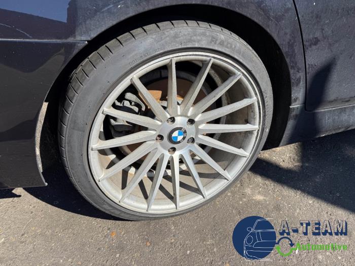 BMW 5 serie 530i 24V Sloopvoertuig (2013, Zwart)