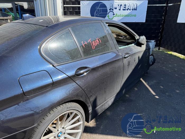 BMW 5 serie 530i 24V Sloopvoertuig (2013, Zwart)