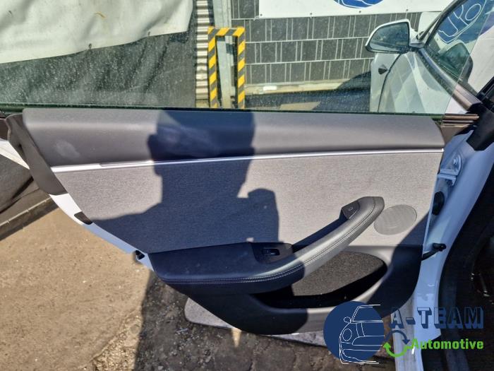 Tesla Model 3 Long Range RWD 78 kWh Sloopvoertuig (2024, Wit)