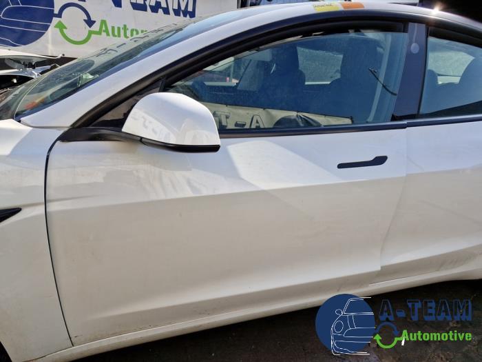 Tesla Model 3 Long Range RWD 78 kWh Sloopvoertuig (2024, Wit)