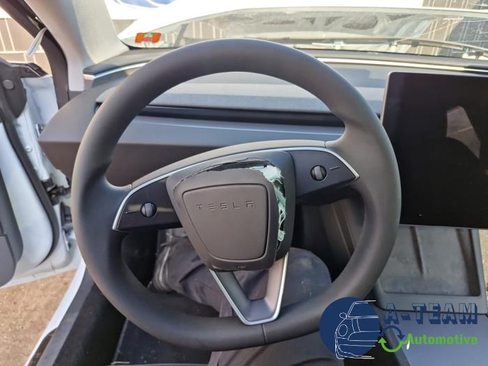 Tesla Model 3 Long Range RWD 78 kWh Sloopvoertuig (2024, Wit)