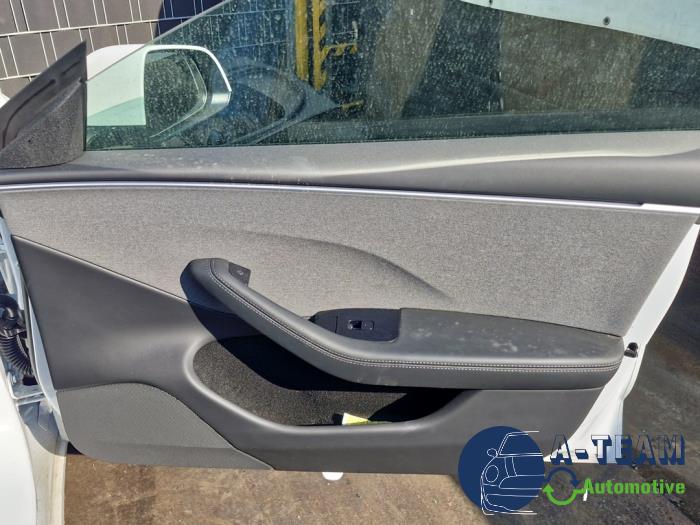 Tesla Model 3 Long Range RWD 78 kWh Sloopvoertuig (2024, Wit)