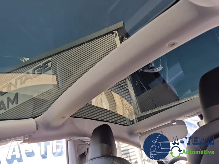 Tesla Model 3 Long Range RWD 78 kWh Sloopvoertuig (2024, Wit)