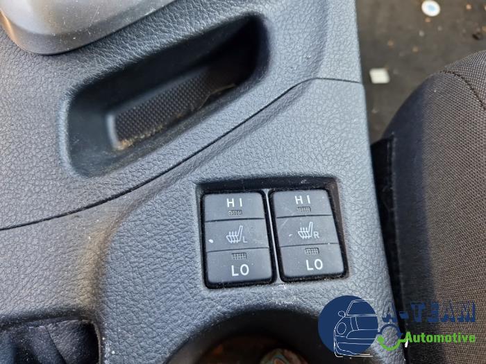 Toyota Auris Touring Sports 1.8 16V Hybrid Sloopvoertuig (2014, Zwart)