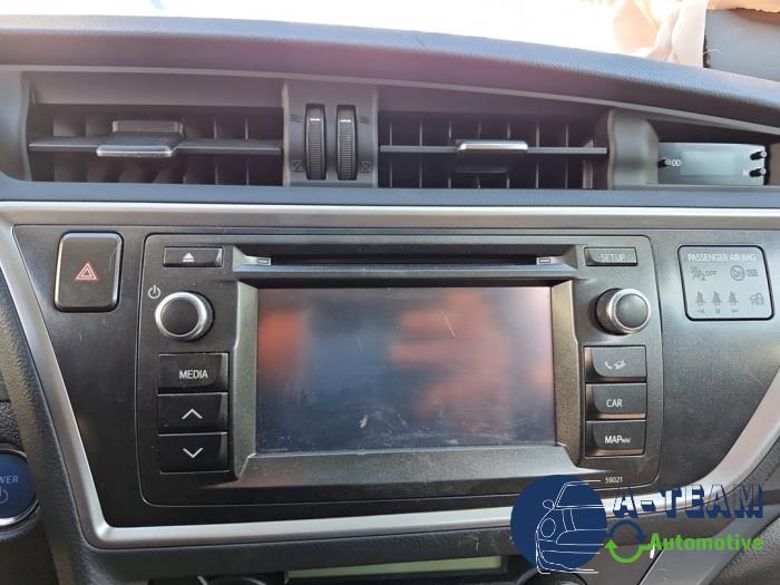 Toyota Auris Touring Sports 1.8 16V Hybrid Sloopvoertuig (2014, Zwart)