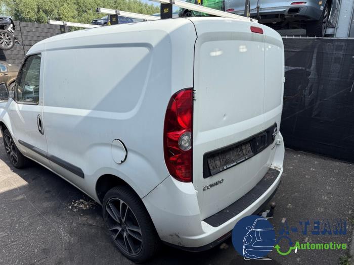 Opel Combo 1.3 CDTI 16V ecoFlex Sloopvoertuig (2015, Wit)