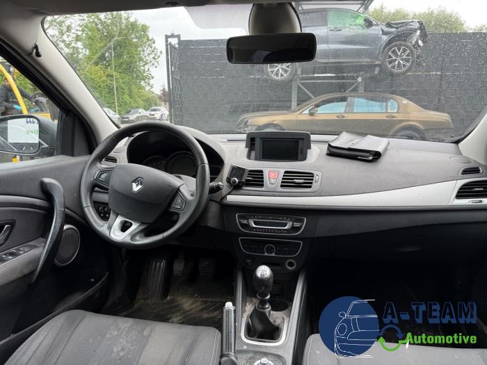 Renault Megane III Grandtour 1.6 16V Bifuel Sloopvoertuig (2011, Grijs)